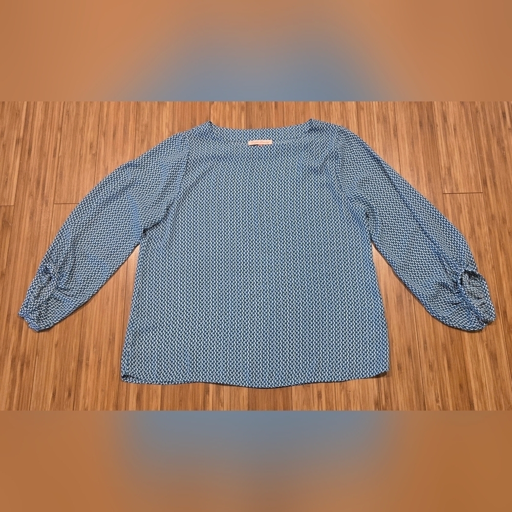 NWOT English Laundry Blue Patterned Top